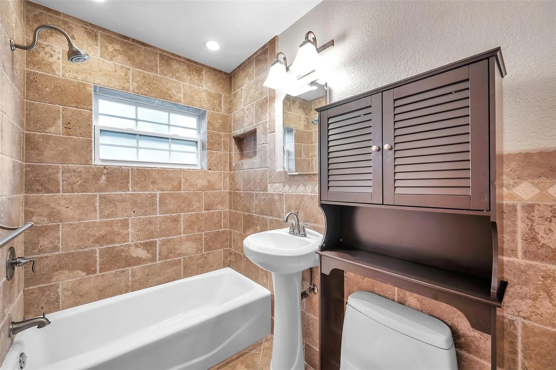 7555 19th Avenue N St Petersburg FL 33710