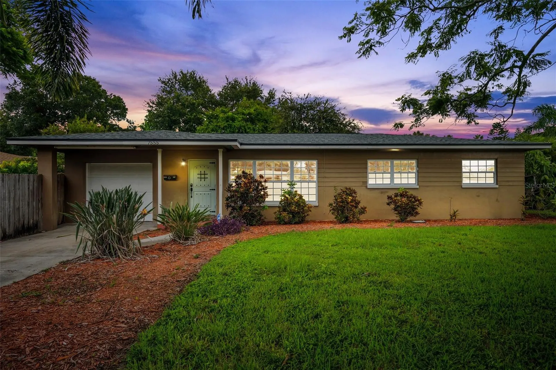 7555 19th Avenue N St Petersburg FL 33710