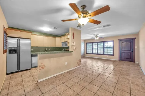 7555 19th Avenue N St Petersburg FL 33710
