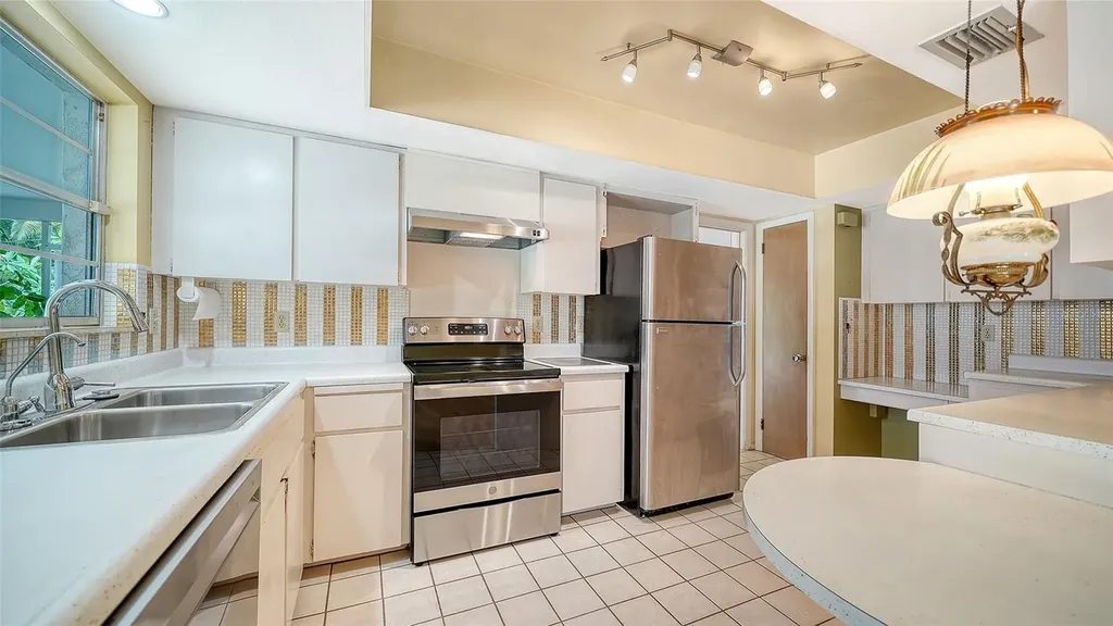 621 Alhambra Road Venice FL 34285
