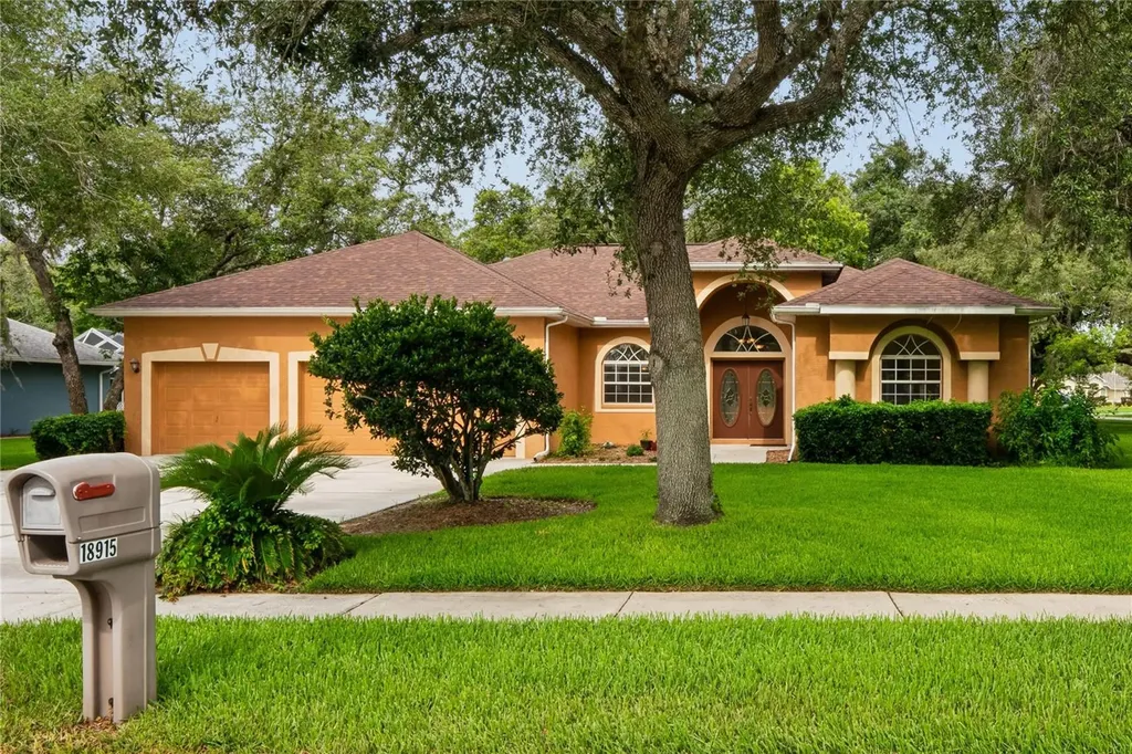 18915 Bascomb Lane Hudson FL 34667