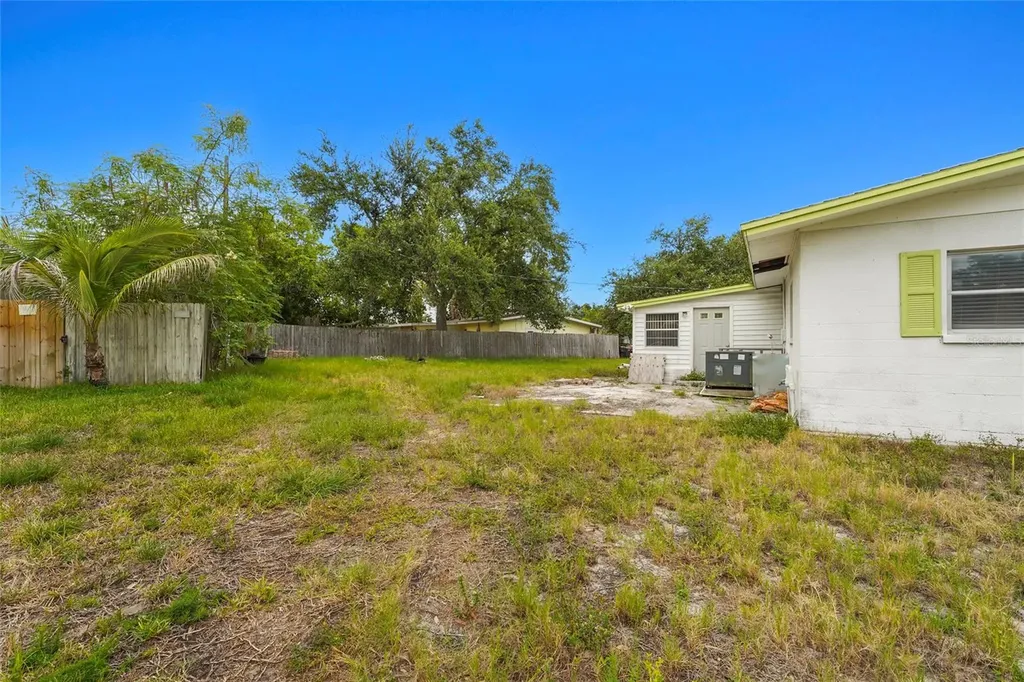 5320 41st Avenue W Bradenton FL 34209
