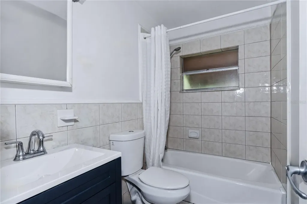 3121 N 72nd Way Hollywood FL 33024