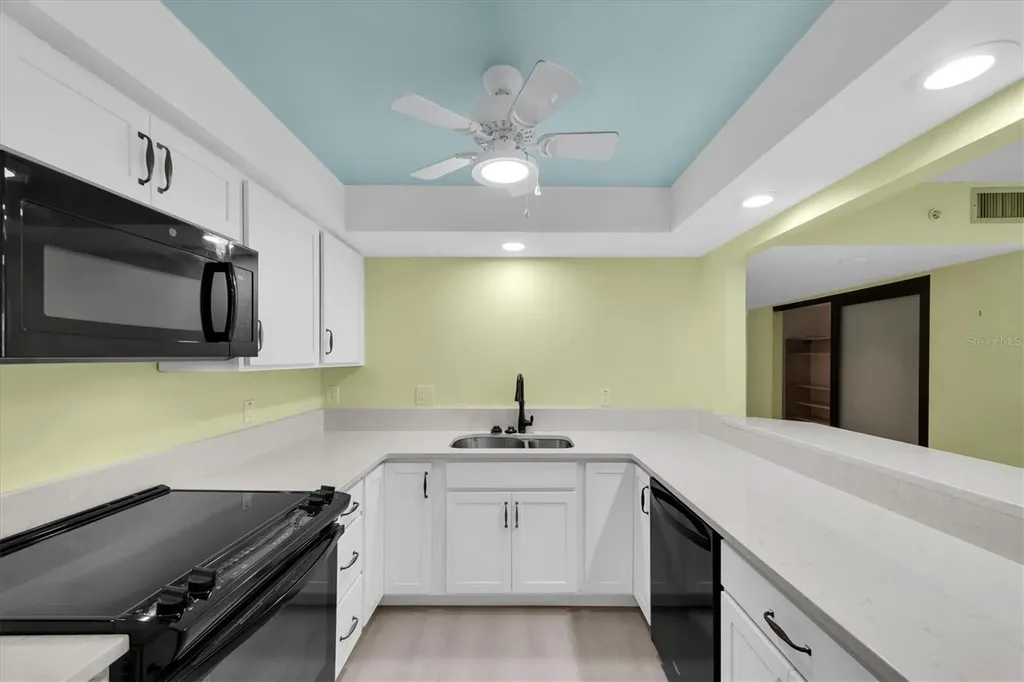 1480 Gulf Boulevard Clearwater Beach FL 33767