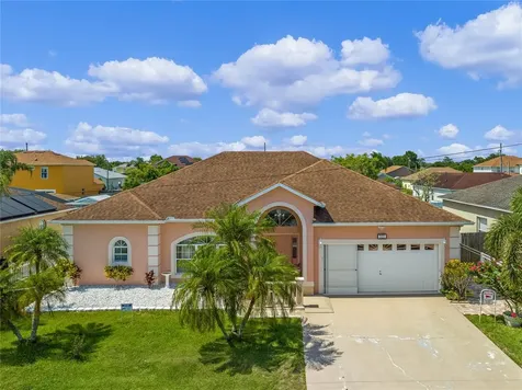 323 Alegriano Court Kissimmee FL 34758