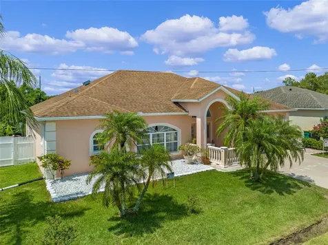 323 Alegriano Court Kissimmee FL 34758