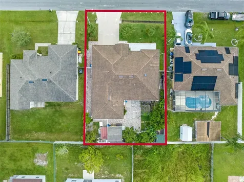 323 Alegriano Court Kissimmee FL 34758