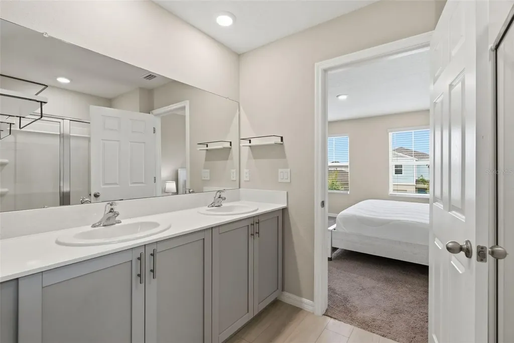 12950 Pasture Woods Place Lithia FL 33547
