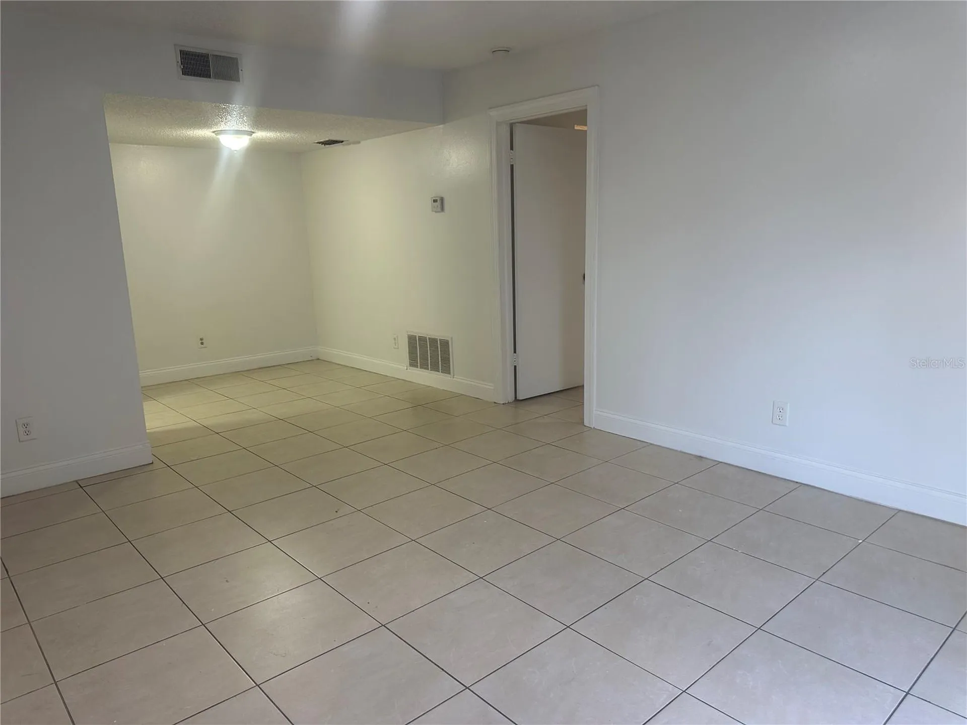8426 Camden Street Tampa FL 33614