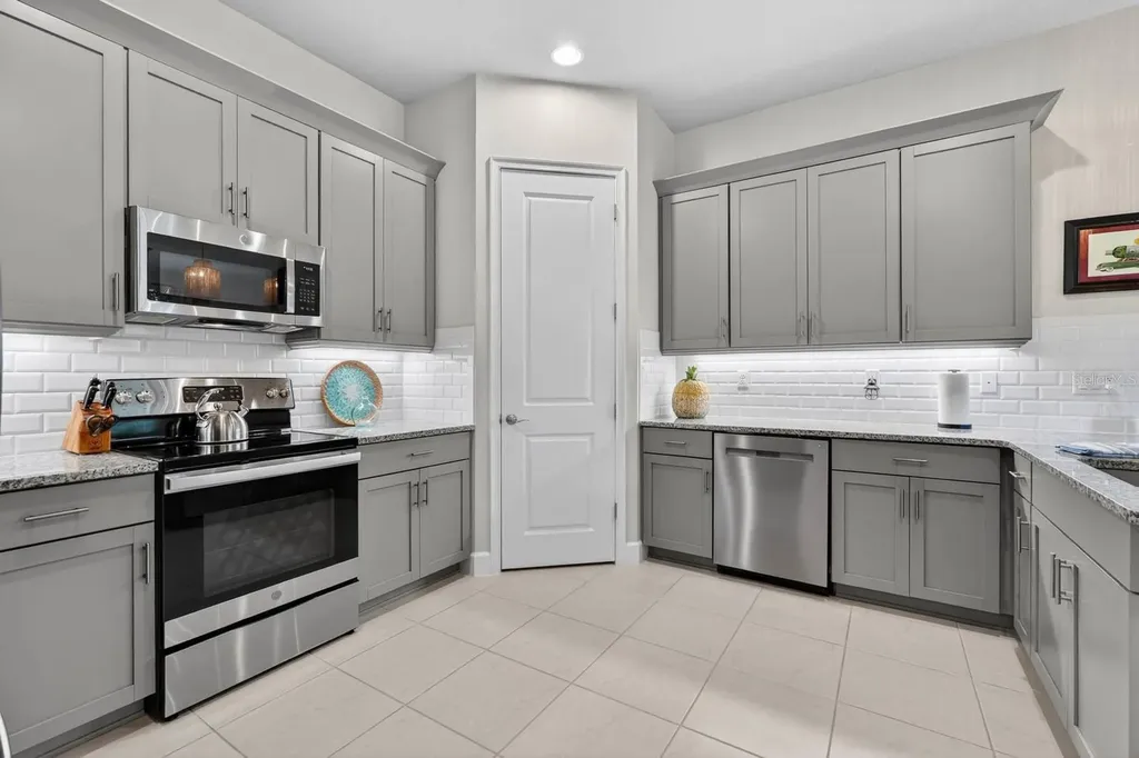 17 Newhaven Lane Ormond Beach FL 32174