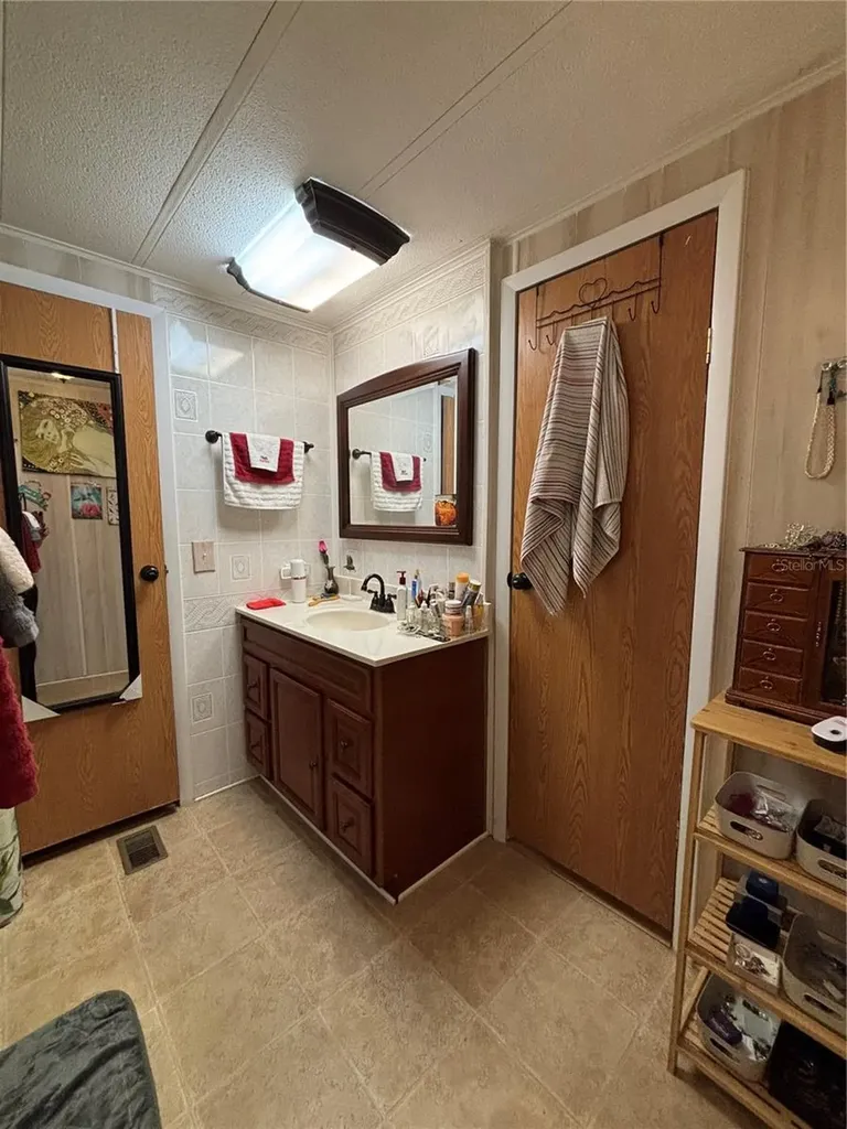 6885 NE 5th Street Ocala FL 34470