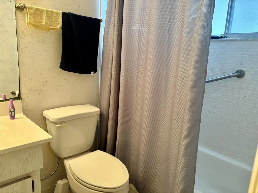 1310 Glen Oaks Drive E Sarasota FL 34232