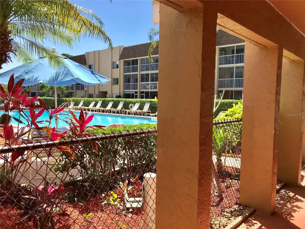 1310 Glen Oaks Drive E Sarasota FL 34232