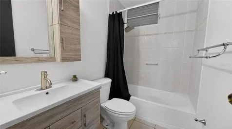 M5 River Gardens, Principal Canovanas PR 00729