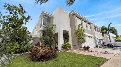 M5 River Gardens, Principal Canovanas PR 00729