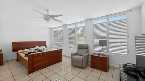 M5 River Gardens, Principal Canovanas PR 00729