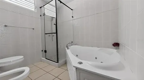 M5 River Gardens, Principal Canovanas PR 00729