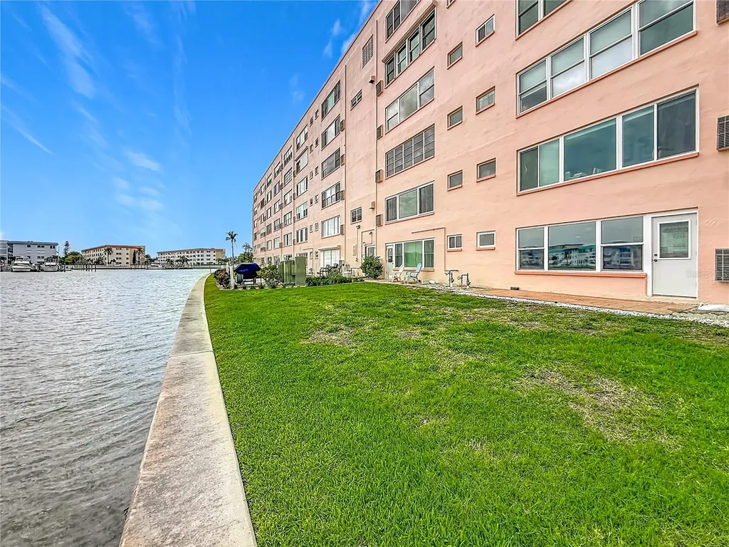 6025 Shore Boulevard S Gulfport FL 33707