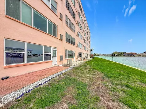 6025 Shore Boulevard S Gulfport FL 33707