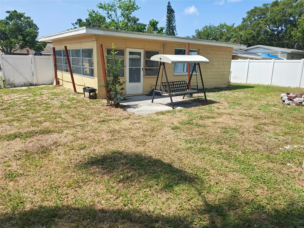 11301 110th Terrace Largo FL 33778