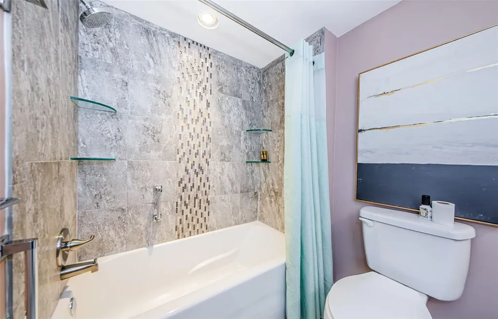 2112 Hammock Pine Boulevard Clearwater FL 33761