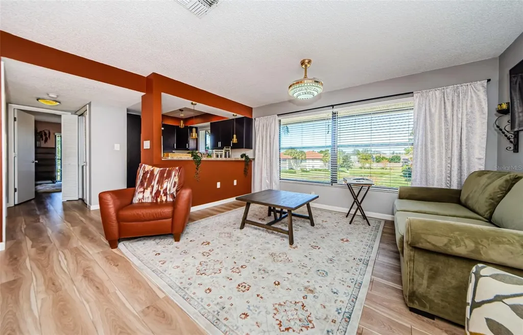 2112 Hammock Pine Boulevard Clearwater FL 33761