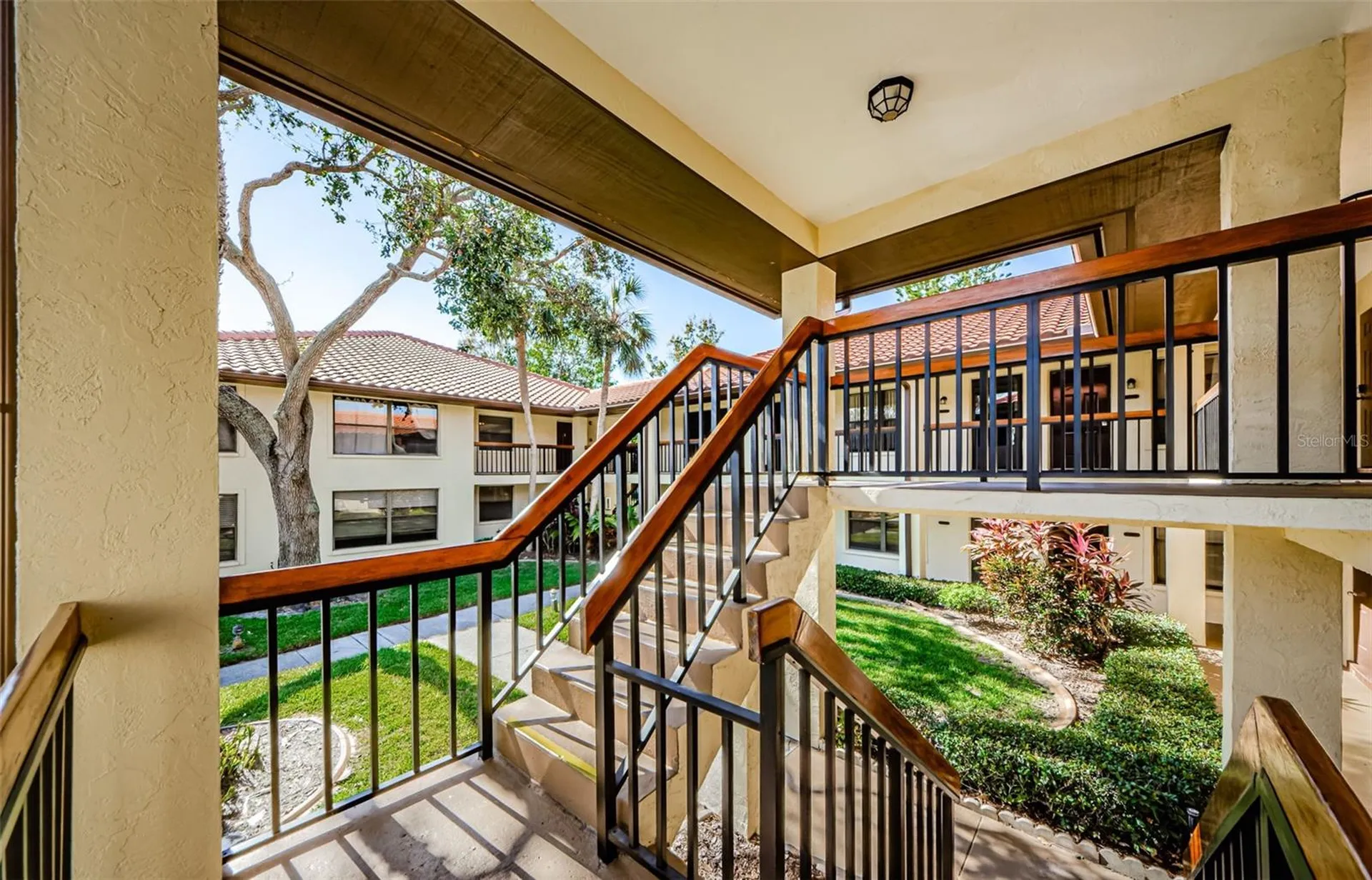 2112 Hammock Pine Boulevard Clearwater FL 33761