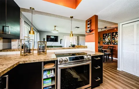 2112 Hammock Pine Boulevard Clearwater FL 33761