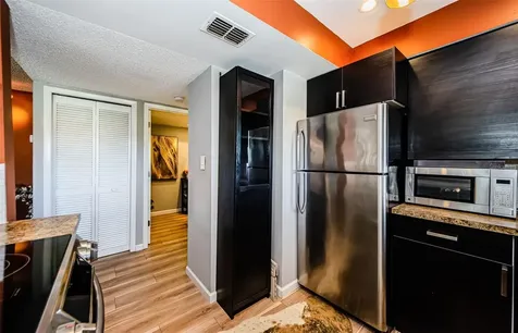 2112 Hammock Pine Boulevard Clearwater FL 33761