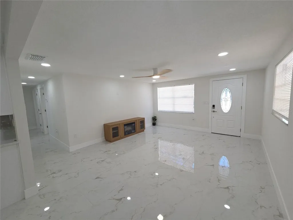 1230 Kew Circle Lakeland FL 33815