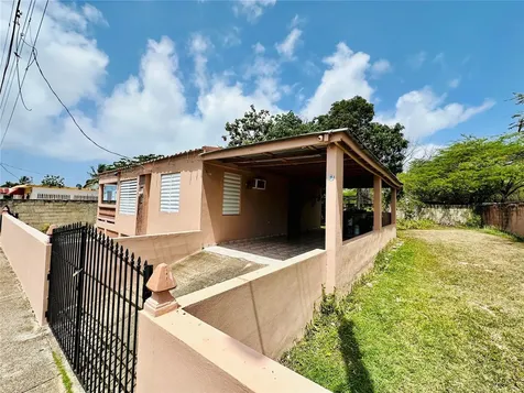 92 Camino San Martin Comm. San Martin Guayama PR 00784