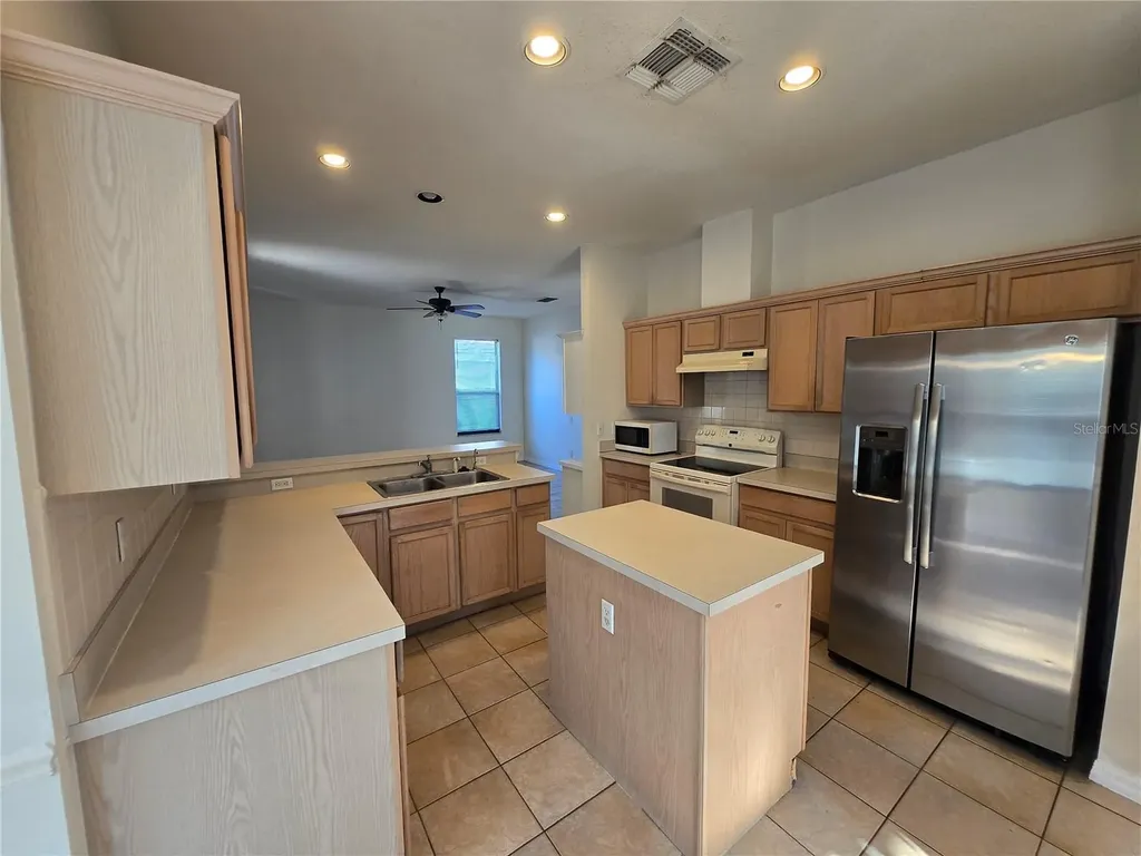 12018 Greco Orlando FL 32824