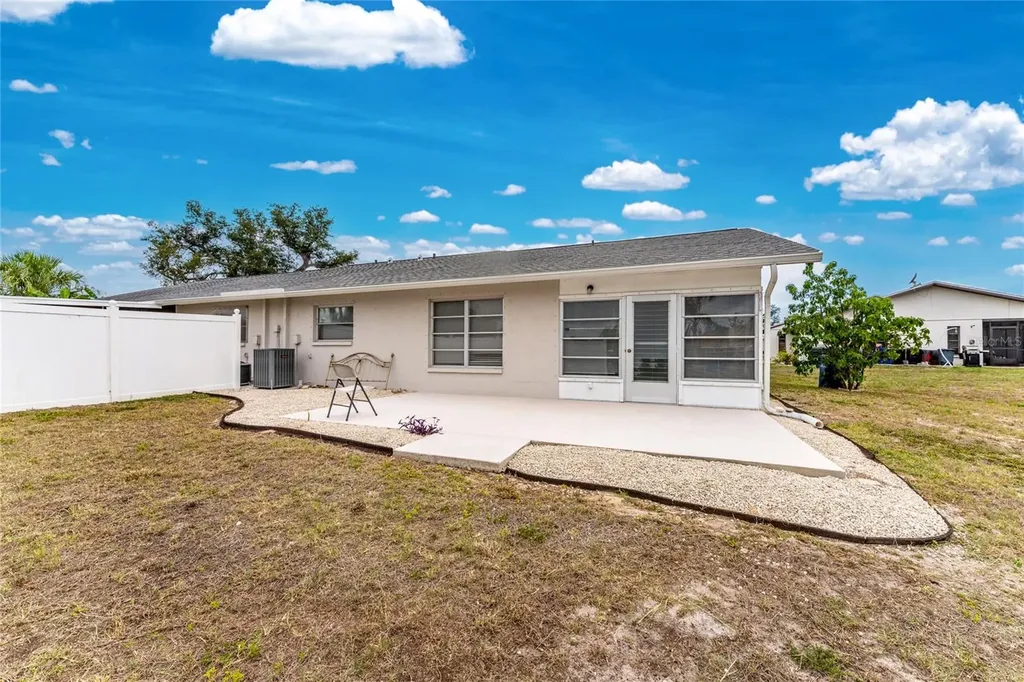 633 Harvey Street Englewood FL 34223