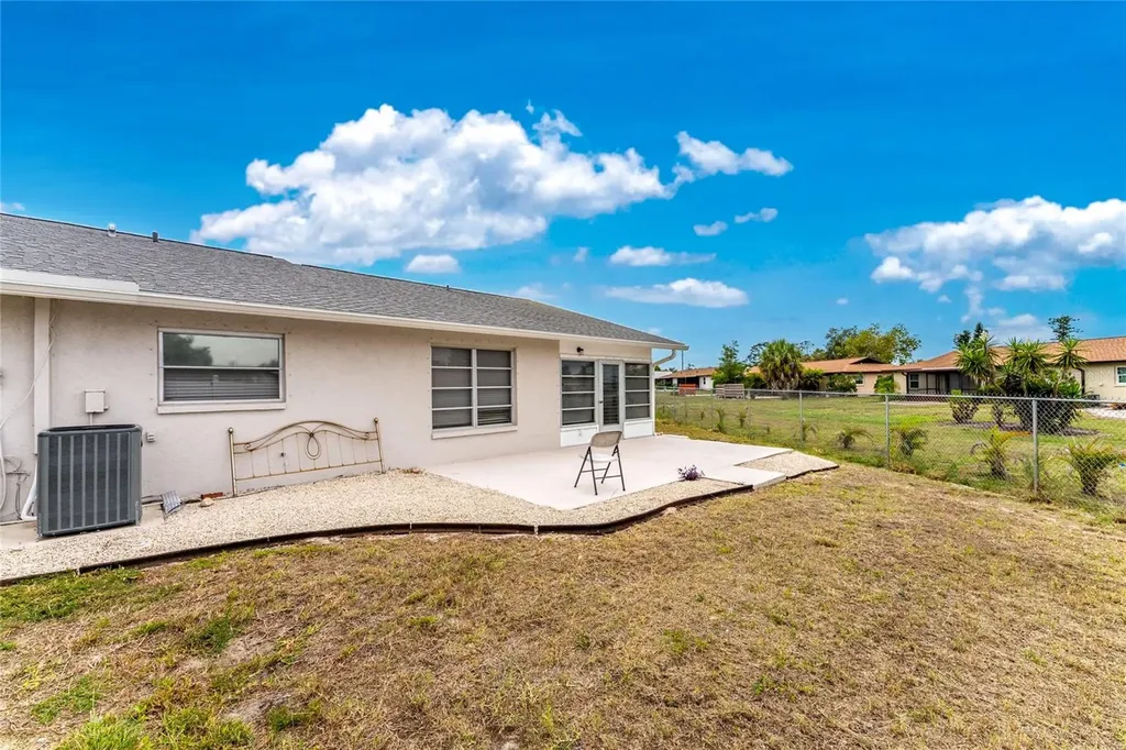 633 Harvey Street Englewood FL 34223