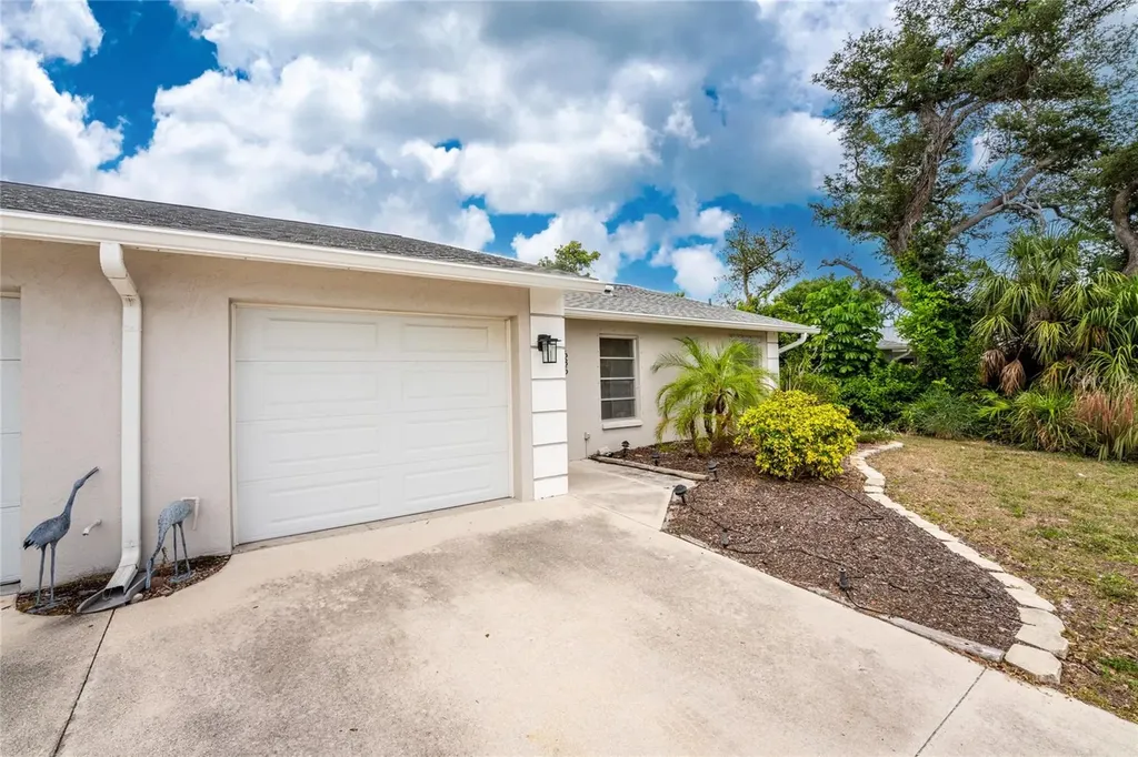 633 Harvey Street Englewood FL 34223