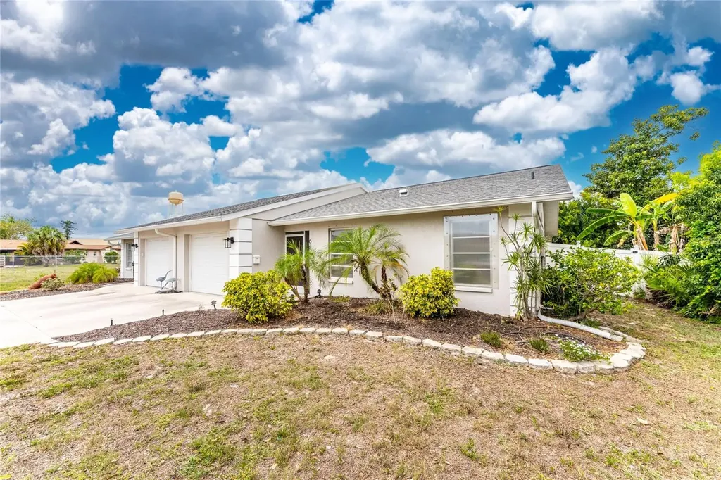 633 Harvey Street Englewood FL 34223