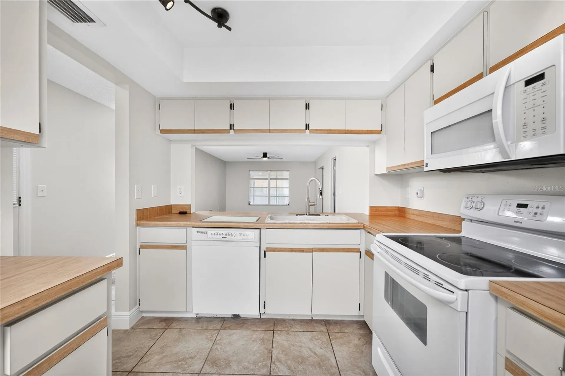 633 Harvey Street Englewood FL 34223