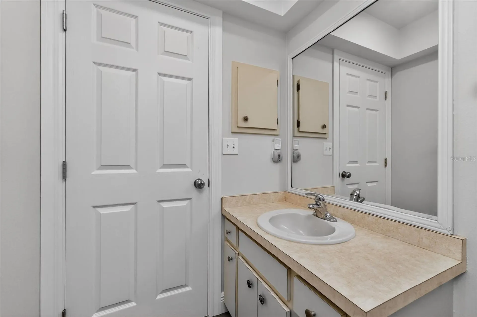 633 Harvey Street Englewood FL 34223