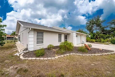 633 Harvey Street Englewood FL 34223