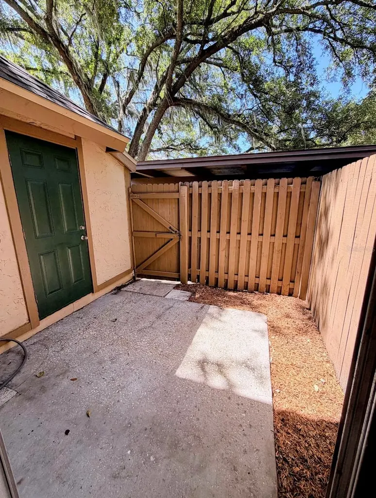 3205 Deer Court Brandon FL 33511