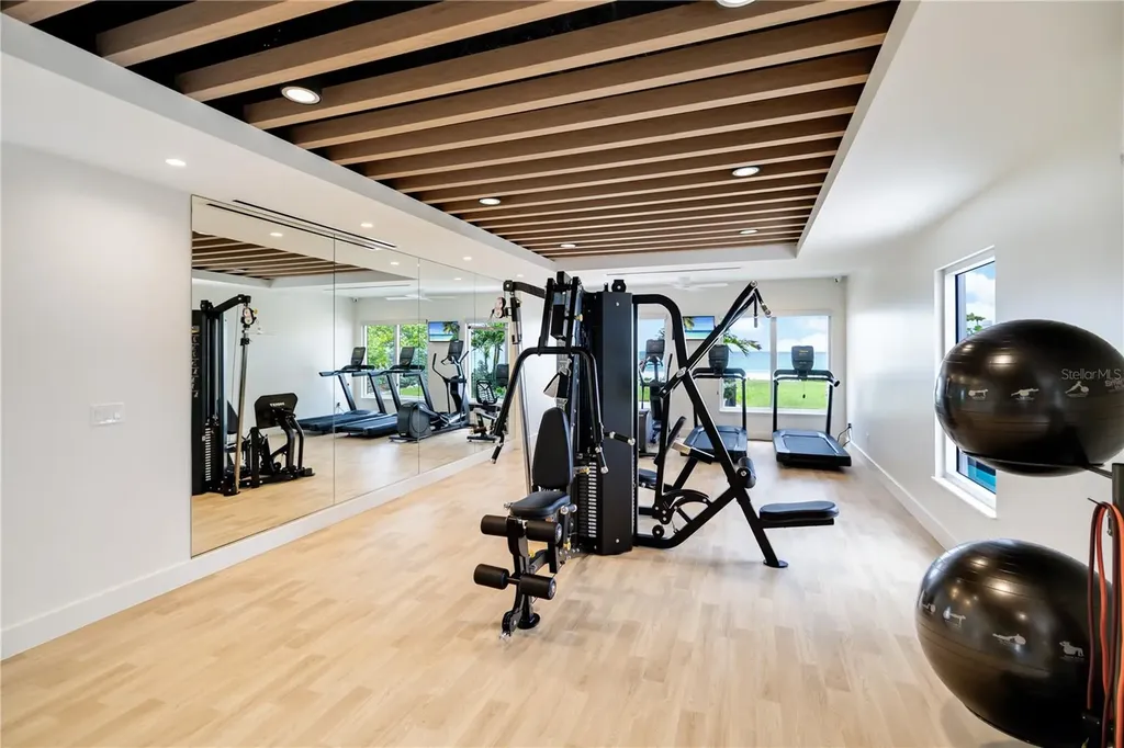 2525 Gulf Of Mexico Drive Longboat Key FL 34228