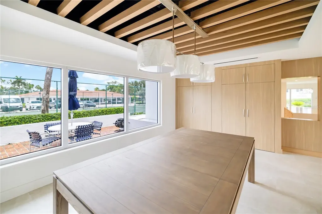 2525 Gulf Of Mexico Drive Longboat Key FL 34228