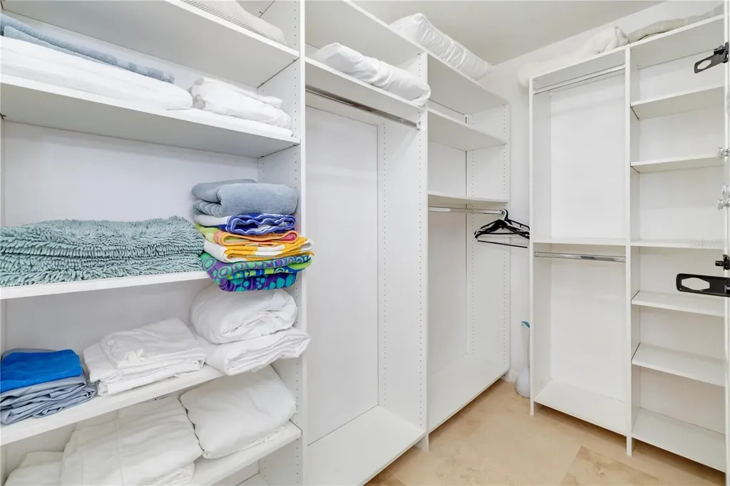 2525 Gulf Of Mexico Drive Longboat Key FL 34228