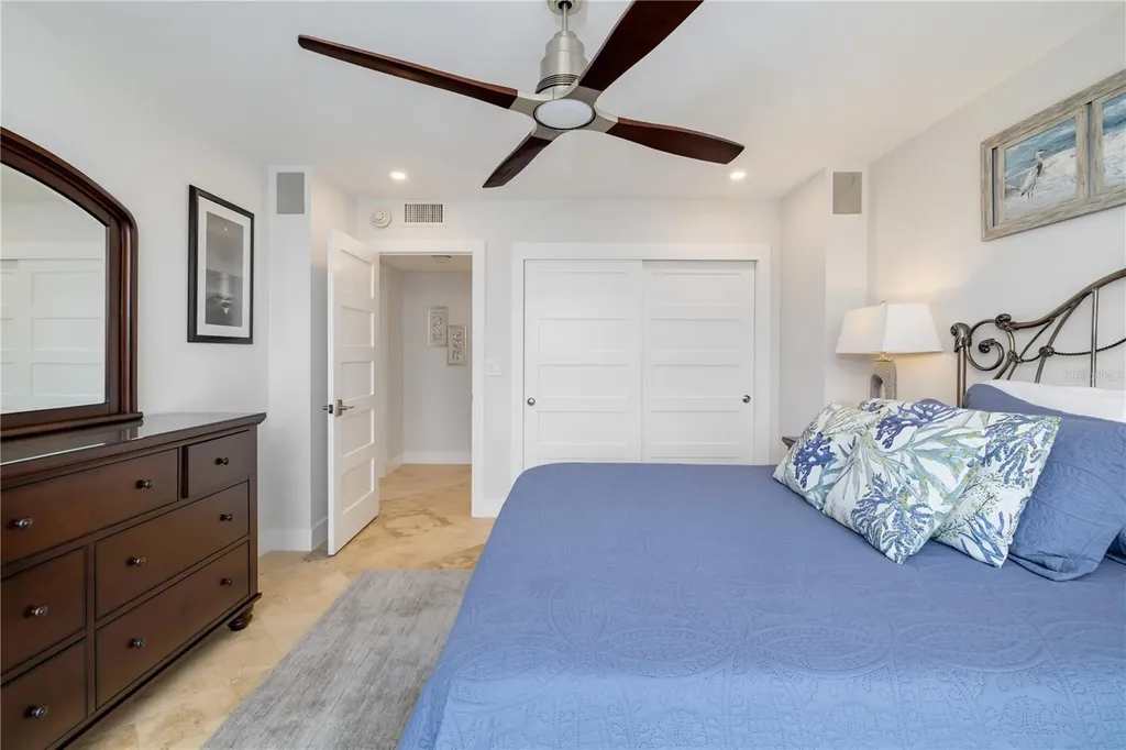 2525 Gulf Of Mexico Drive Longboat Key FL 34228