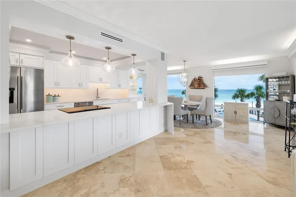 2525 Gulf Of Mexico Drive Longboat Key FL 34228