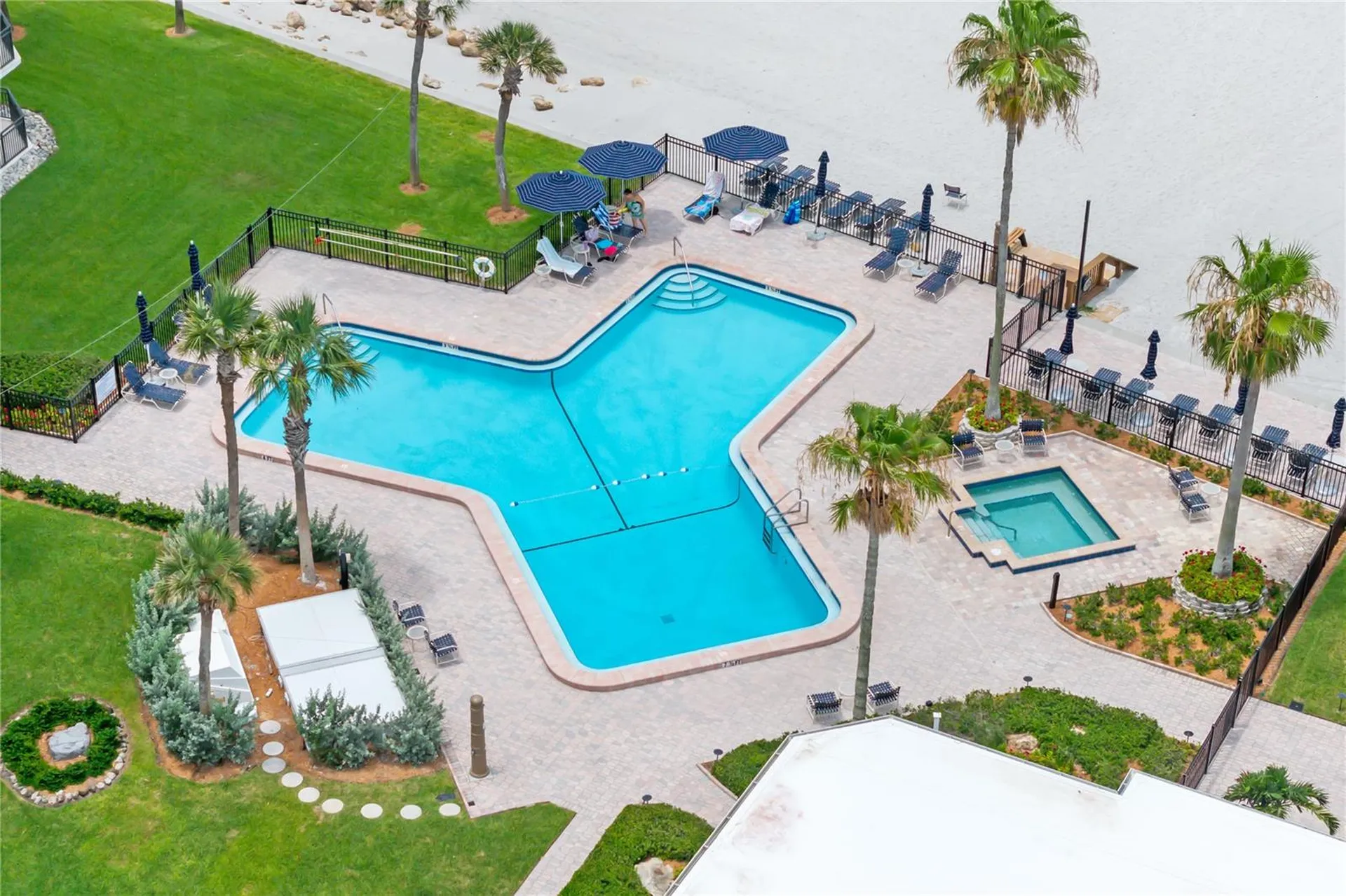 2525 Gulf Of Mexico Drive Longboat Key FL 34228