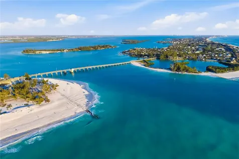 2525 Gulf Of Mexico Drive Longboat Key FL 34228