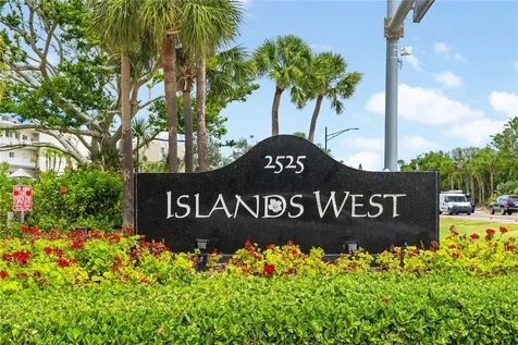 2525 Gulf Of Mexico Drive Longboat Key FL 34228
