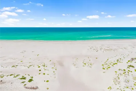 2525 Gulf Of Mexico Drive Longboat Key FL 34228