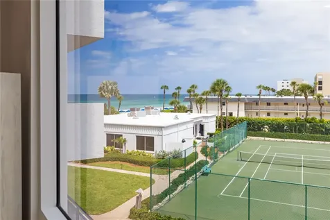 2525 Gulf Of Mexico Drive Longboat Key FL 34228